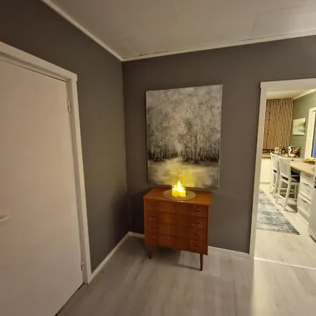 Holiday home Arctic - Mellomgaard On Southern Kvaloya #sauna & Bbq Hut On Site!