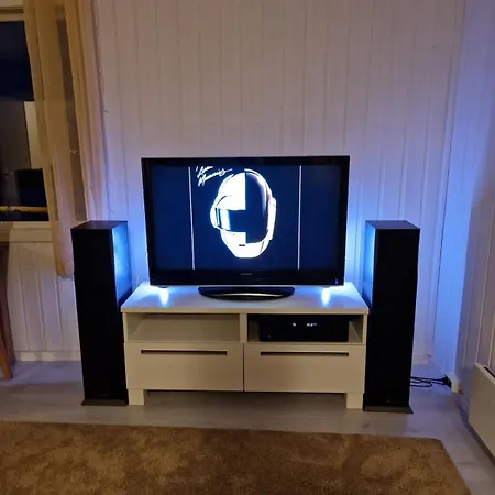 Nyaraló Arctic - Mellomgaard On Southern Kvaloya #sauna & Bbq Hut On Site!