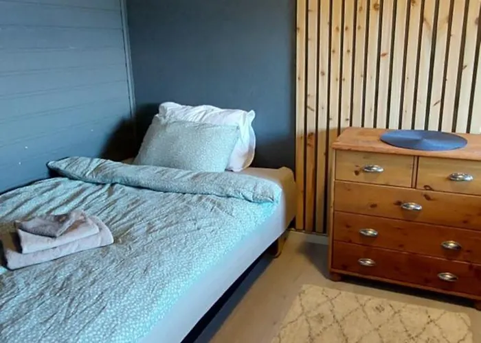 Arctic - Mellomgaard On Southern Kvaloya #sauna & Bbq Hut On Site! Dom wakacyjny Tromsø