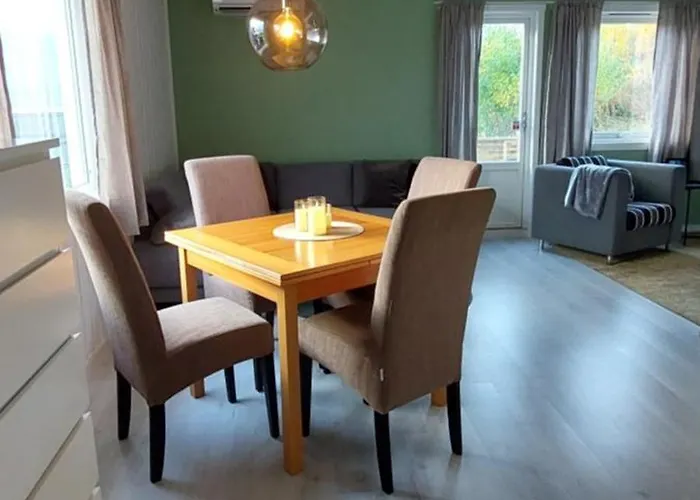 Dom wakacyjny Arctic - Mellomgaard On Southern Kvaloya #sauna & Bbq Hut On Site! Tromsø